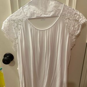 White Draper James top with lace details on sleeves.